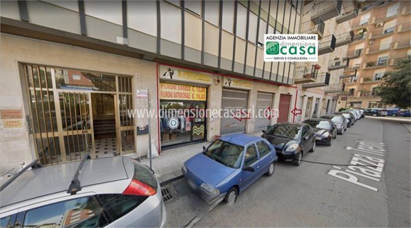 locale commerciale in vendita a Caltanissetta in zona Centro Storico