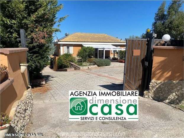 casa indipendente in vendita a Caltanissetta