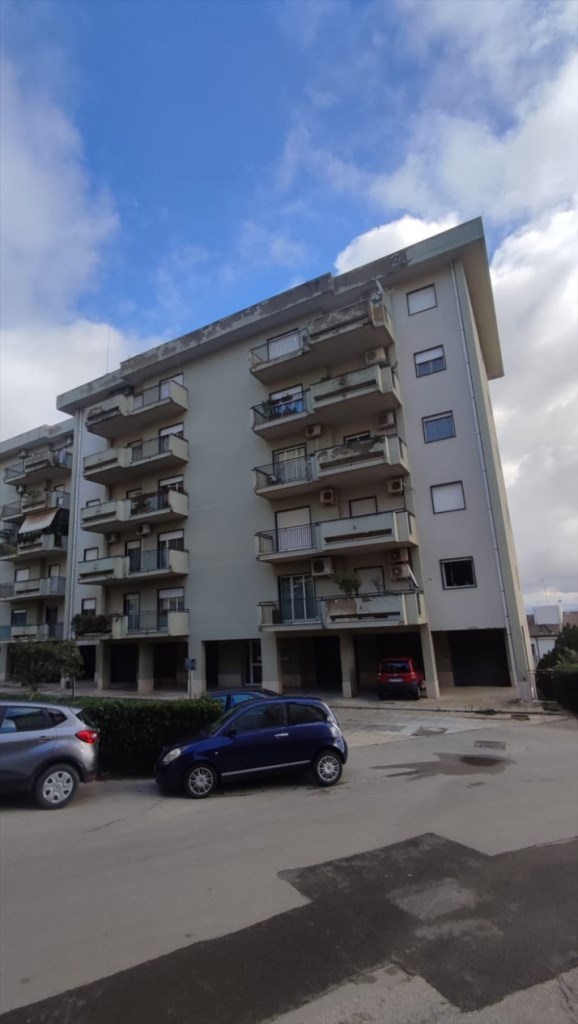 appartamento in vendita a Caltanissetta in zona Balate / Pinzelli