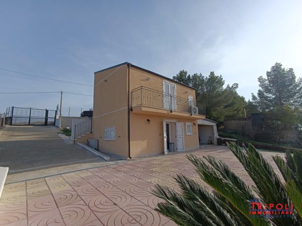 casa indipendente in vendita a Caltanissetta
