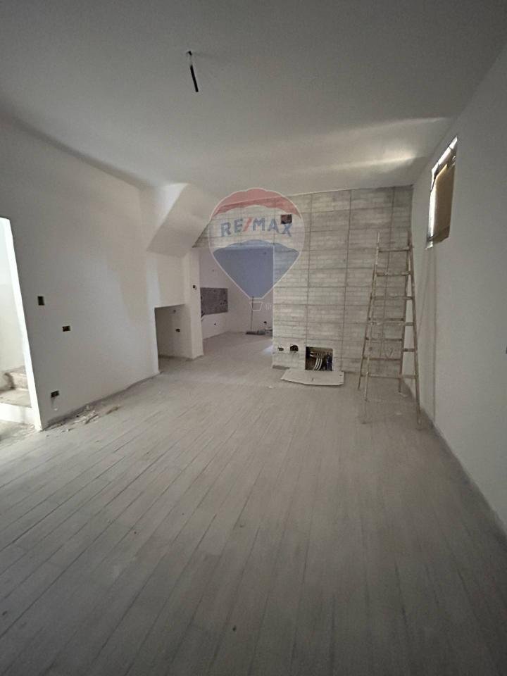 casa indipendente in vendita a Caltanissetta in zona Centro Storico