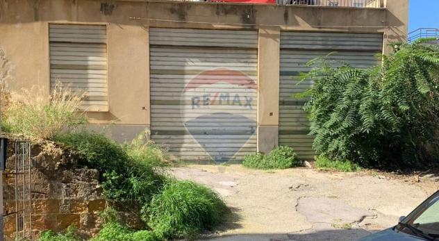 negozio in vendita a Caltanissetta