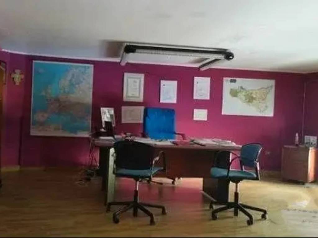 negozio in vendita a Caltanissetta