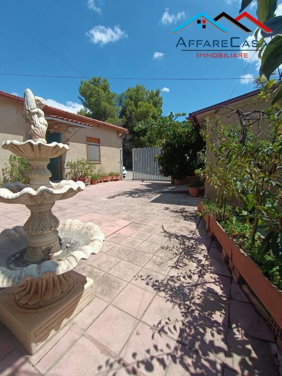 casa indipendente in vendita a Caltanissetta
