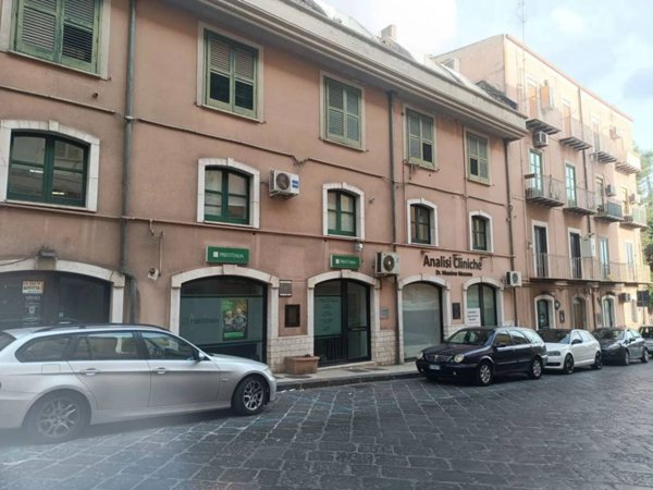negozio in vendita a Caltanissetta