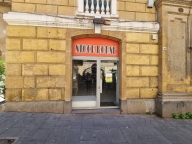locale commerciale in vendita a Caltanissetta