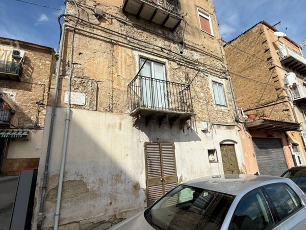negozio in vendita a Caltanissetta