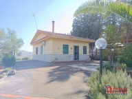 casa indipendente in vendita a Caltanissetta