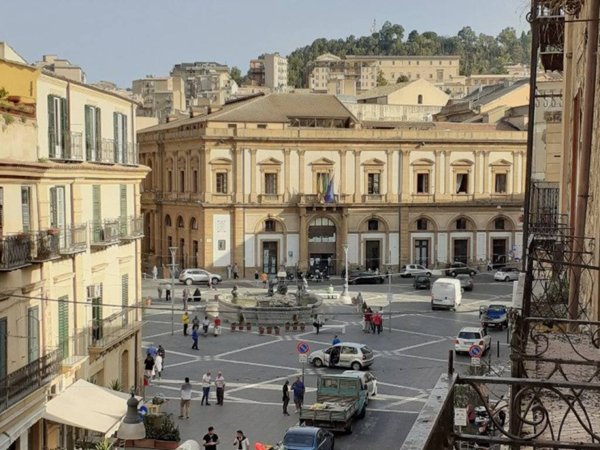 appartamento in vendita a Caltanissetta in zona Centro Storico