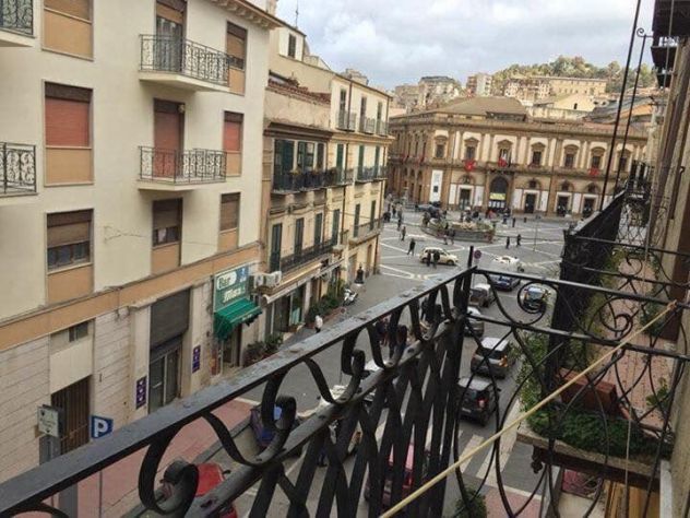 appartamento in vendita a Caltanissetta in zona Centro Storico