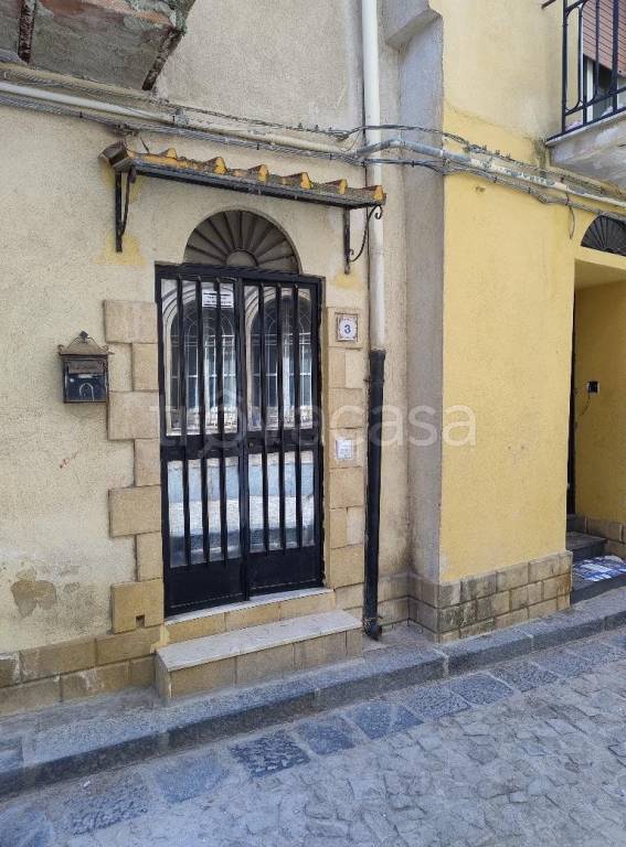 appartamento in vendita a Caltanissetta in zona Centro Storico