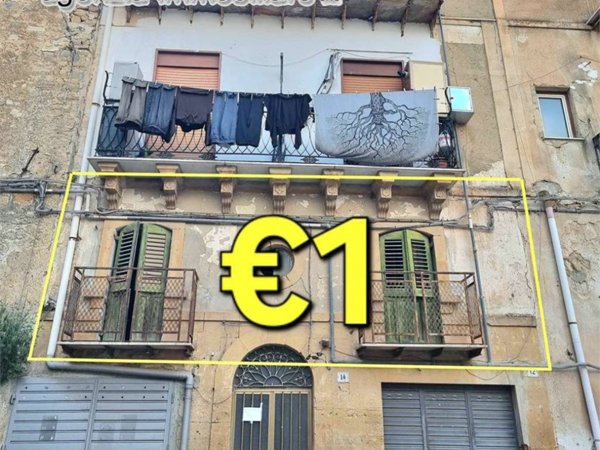 appartamento in vendita a Caltanissetta in zona Centro Storico