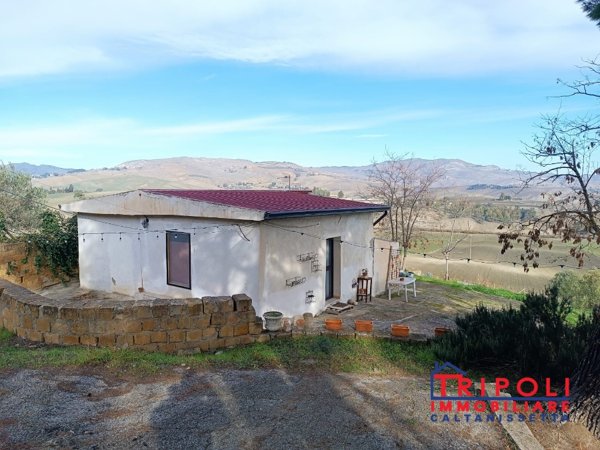 casa indipendente in vendita a Caltanissetta
