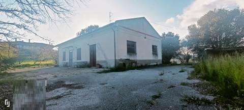 casa indipendente in vendita a Caltanissetta