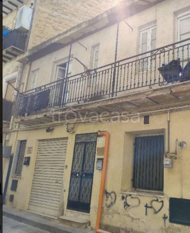 appartamento in vendita a Caltanissetta in zona Centro Storico