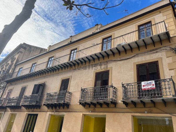appartamento in vendita a Caltanissetta in zona Centro Storico