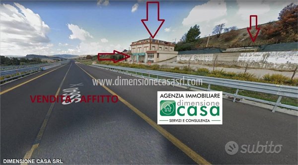locale commerciale in vendita a Caltanissetta in zona Favarella