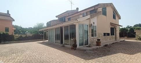 casa indipendente in vendita a Caltanissetta