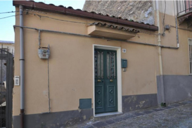 appartamento in vendita a Caltanissetta in zona Centro Storico
