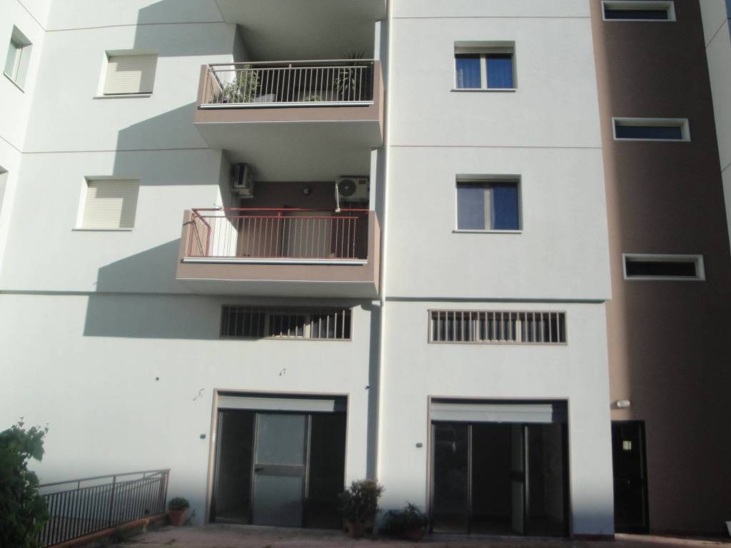 negozio in vendita a Caltanissetta