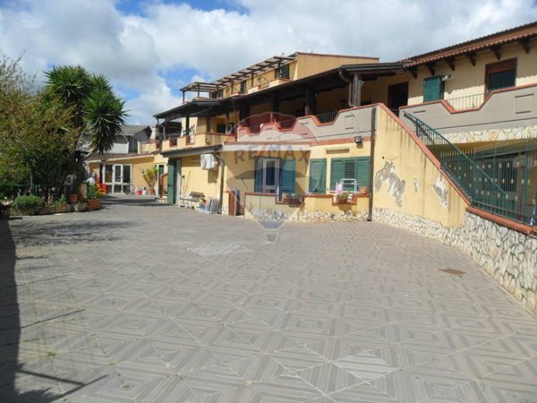 casa indipendente in vendita a Caltanissetta