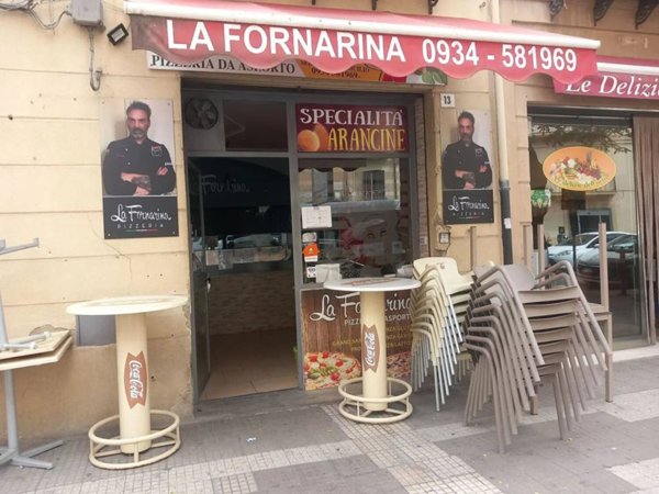 negozio in vendita a Caltanissetta
