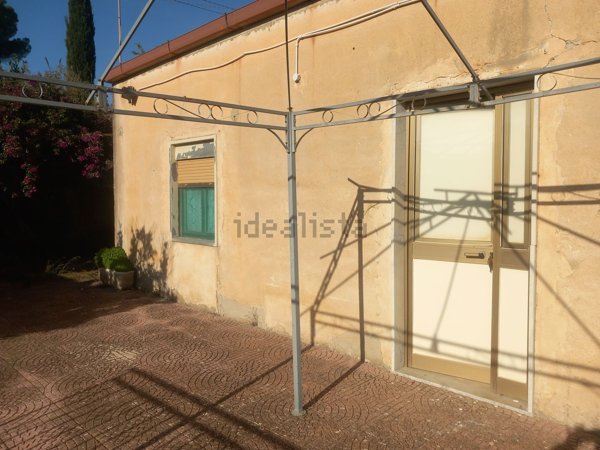 appartamento in vendita a Caltanissetta in zona Favarella