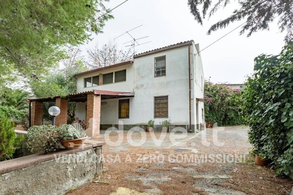 casa indipendente in vendita a Caltanissetta