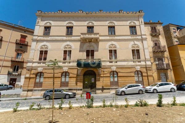 appartamento in vendita a Caltanissetta in zona Centro Storico
