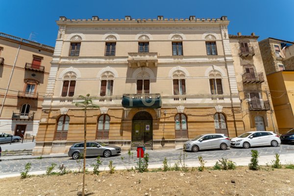 appartamento in vendita a Caltanissetta in zona Centro Storico