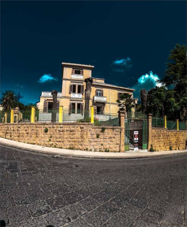 casa indipendente in vendita a Caltanissetta
