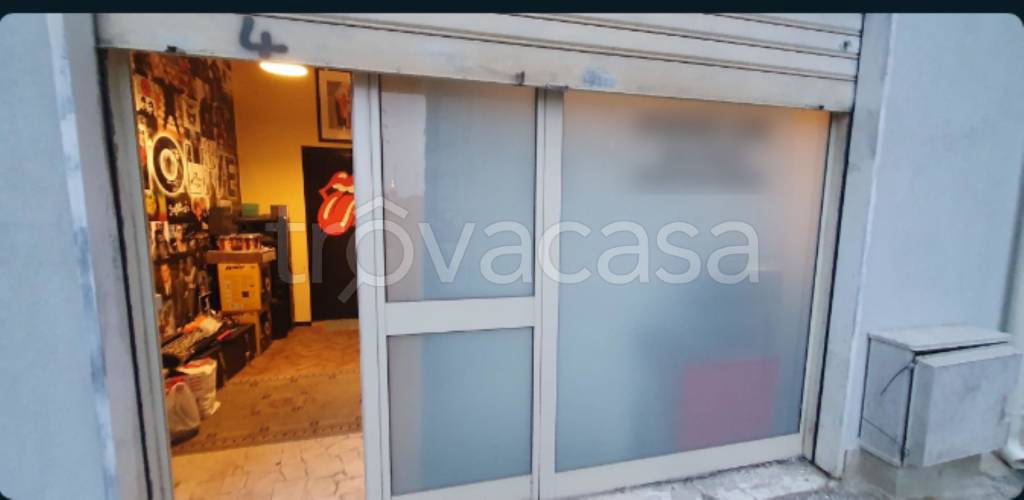 negozio in vendita a Caltanissetta