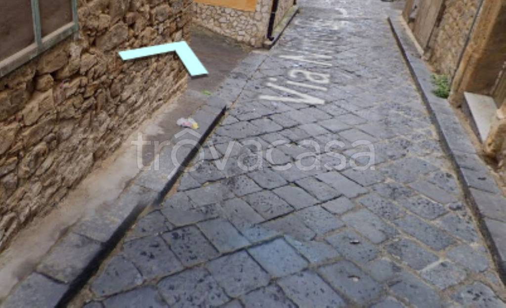 appartamento in vendita a Caltanissetta in zona Centro Storico
