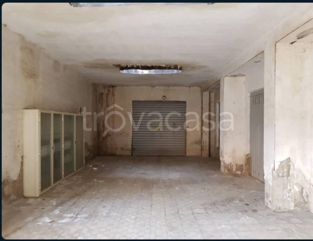 negozio in vendita a Caltanissetta