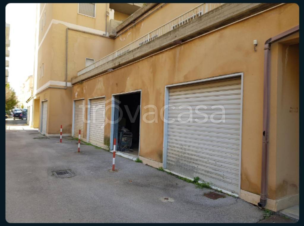 negozio in vendita a Caltanissetta