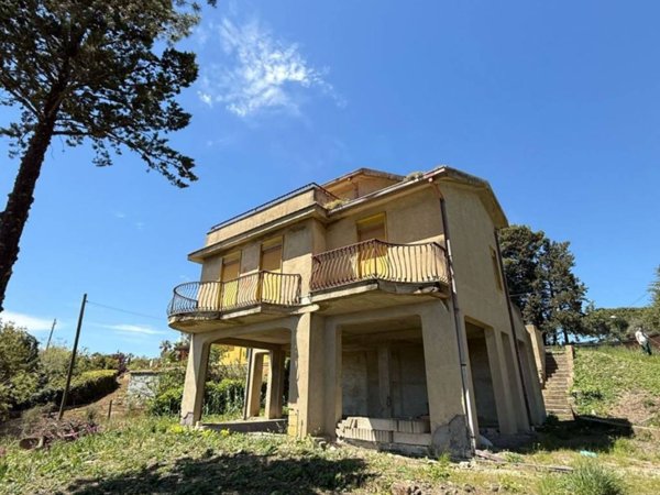 casa indipendente in vendita a Caltanissetta in zona Poggio Sant'Elia