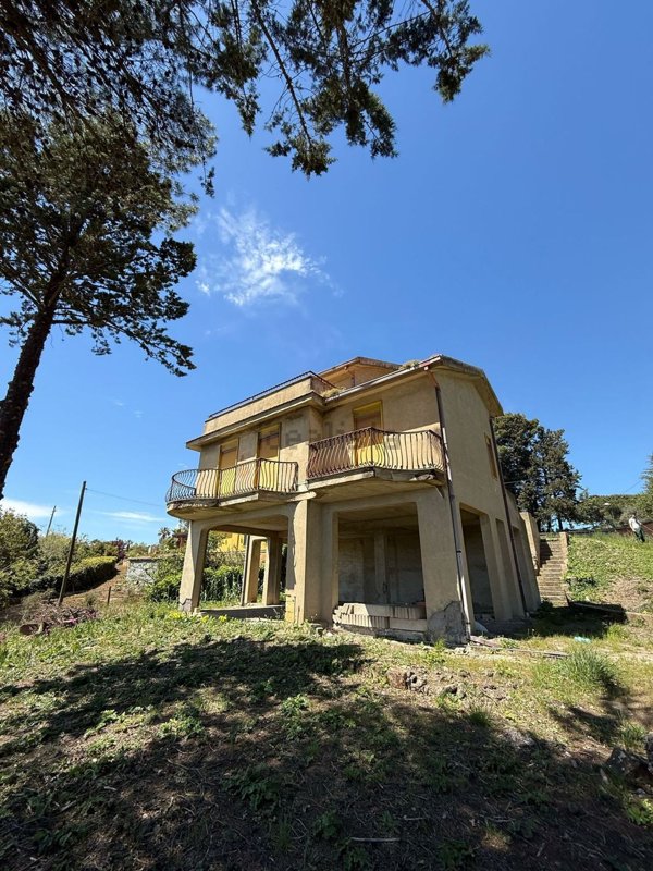 casa indipendente in vendita a Caltanissetta in zona Poggio Sant'Elia