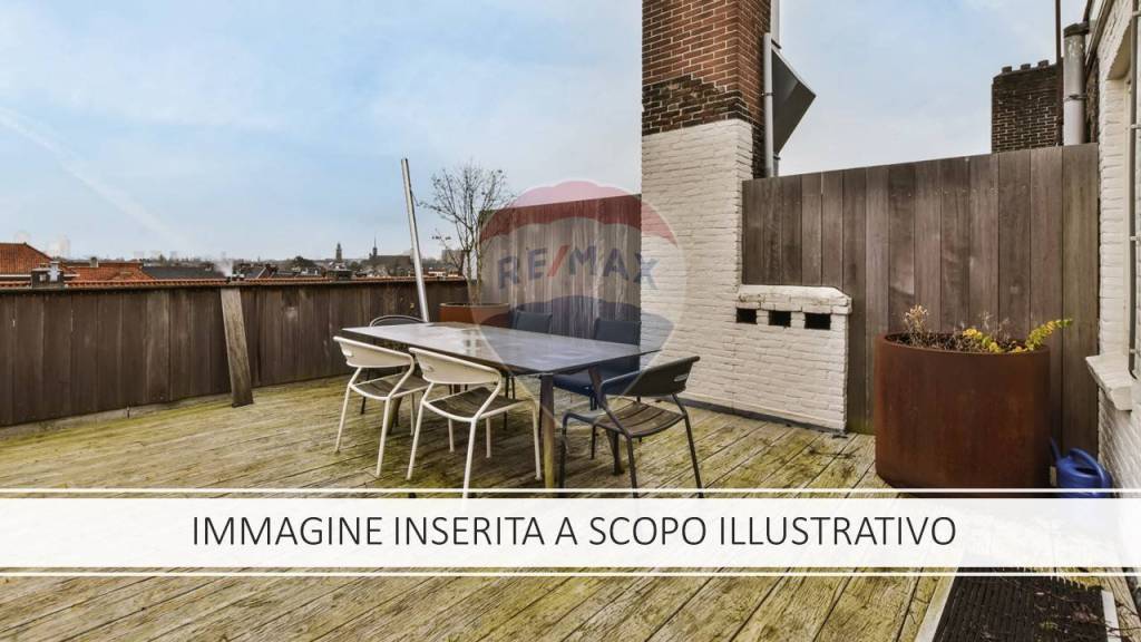 casa indipendente in vendita a Caltanissetta in zona Favarella