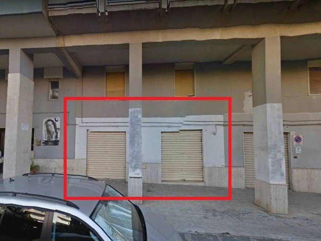 negozio in vendita a Caltanissetta