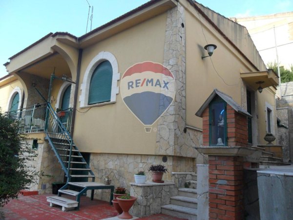 casa indipendente in vendita a Caltanissetta