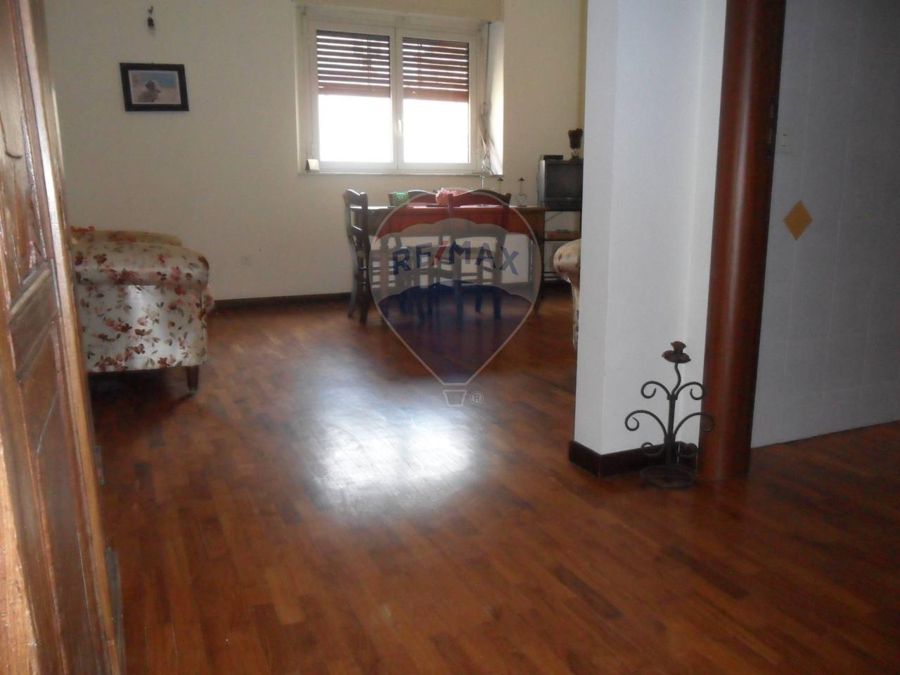 appartamento in vendita a Caltanissetta in zona Palmitelli
