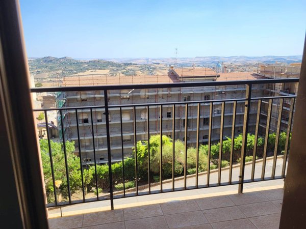 appartamento in vendita a Caltanissetta in zona Centro Storico