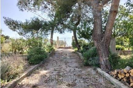 casa indipendente in vendita a Caltanissetta