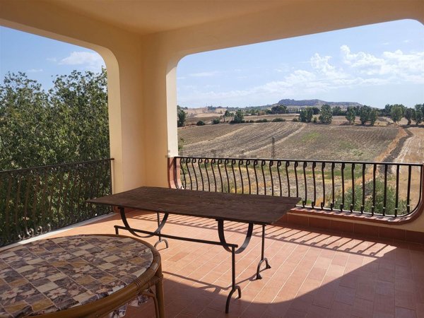 casa indipendente in vendita a Caltanissetta