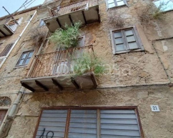 appartamento in vendita a Caltanissetta in zona Centro Storico