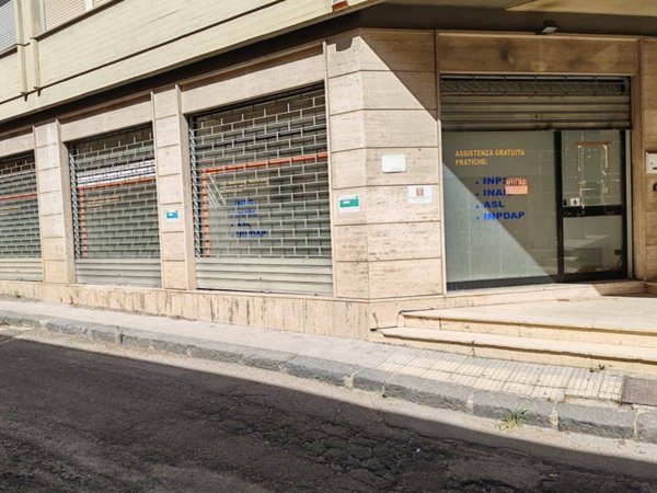 negozio in vendita a Caltanissetta