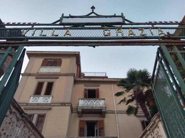 casa indipendente in vendita a Caltanissetta in zona Centro Storico