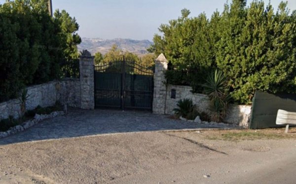 casa indipendente in vendita a Caltanissetta