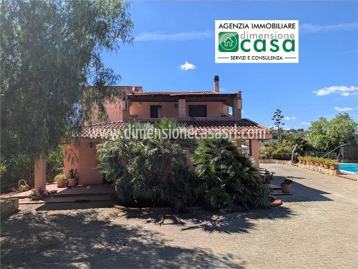 casa indipendente in vendita a Caltanissetta