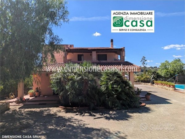 casa indipendente in vendita a Caltanissetta